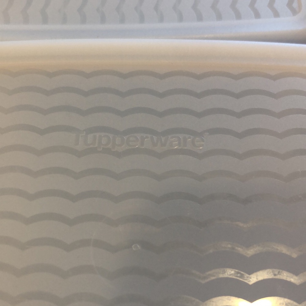 Vintage Tupperware Fridgesmart containers (set of 4 with lids) - Picture 4 of 4